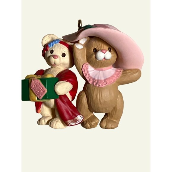 Hallmark 1996 Sister To Sister Keepsake Ornament By Joyce Lyle - Picture 6 of 9